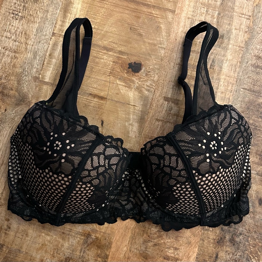 Adore Me Black Lace Push Up Bra Size 32DD